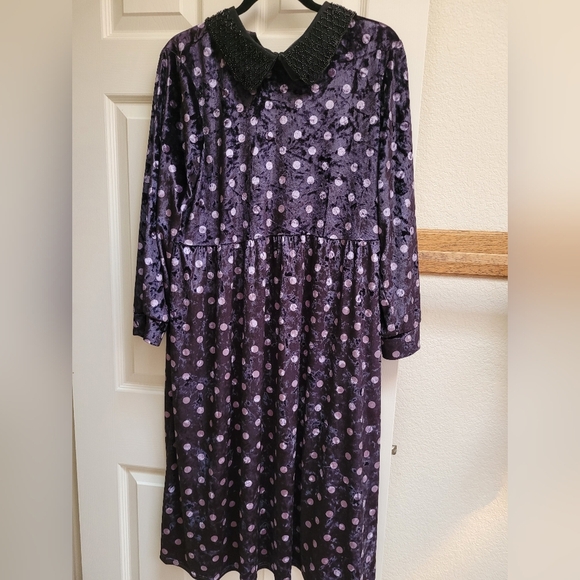 Black Velvet Polka Dot Dress - Picture 3 of 3
